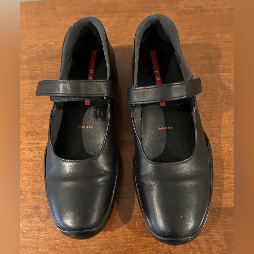 Prada Linea Rosa Mary Jane’s SZ 40.5 (10.5)